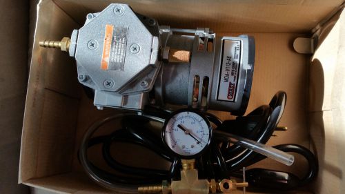 New GAST Oilless Air/Vacuum Pump, Model MOA-V113-AE, 115 vac 50/60 Hz