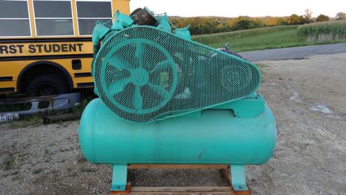 25 hp series  air compressor in good condition leeson energy saving motor for sale