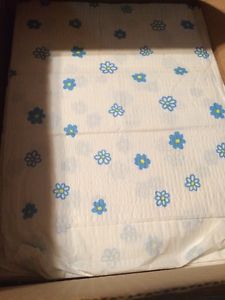 Graham Medical Exam Gowns Blue Daisy No 250 30&#034; X 42&#034; Qty 50