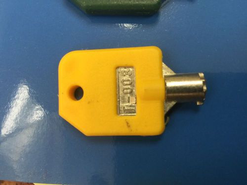 Tubular Lock Key T-003 YELLOW/ORANGE 1800 Candy Machines 1-800 Vending Machine