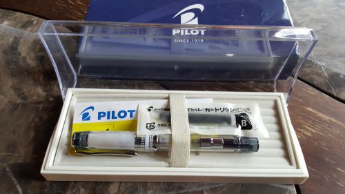 Brand New Pilot Prera Black Demonstrator Fountain Pen (Medium Nib) w/Converter