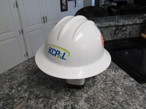 Bullard White Classic Model C33 Full Brim Hardhat has 6 Point Ratchet Suspension