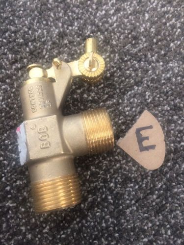 R400 1/2&#034; Male NPT Brass Float Valve Robert or Bob Control Devices USA New