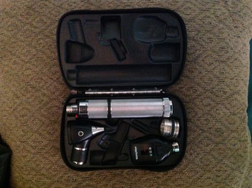 Welsh Allyn Otoscope/ Ophthalmoscope