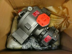 MOOG D957-0067 &amp; D951-0011 RADIAL PISTON HYDRAULIC PUMP