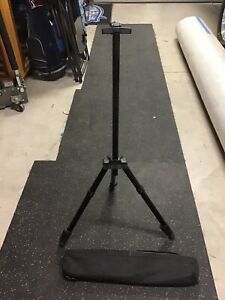 Sign And Art Display Easel Raises From 20”-71” Tall.