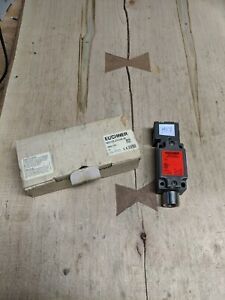 EUCHNER NZ1VZ-2131E-M Safety Interlock Door Switch