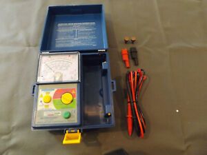 BK Percision Analog Insulation &amp; Continuity Meter Model 307A