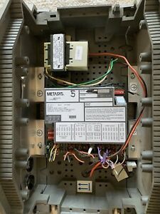 Metasys Johnson Controls AS-UNT111-1 RTU HVAC Enclosure Great Deal Save$$