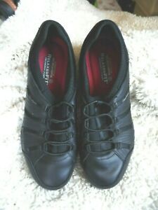 SKECKHERS WOMEN&#039;S BLACK MERORY FOAM SLIP RESISTANT WORK SHOES 9