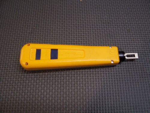 FLUKE D914 IMPACT TOOL WITH 2 BLADES