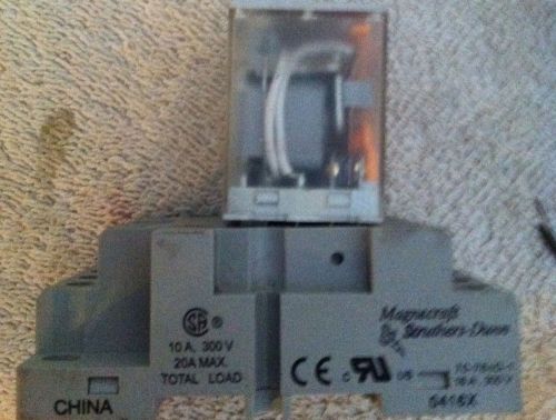 Magnecraft Struthers-Dunn Relay 784XDXM4L 24VDC Coil w/ 0416X Relay Socket