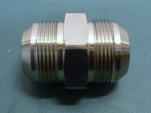Hydraulic Fitting, 1 1/4&#034; JIC Stainless Steel Hex Union, 37 degrees