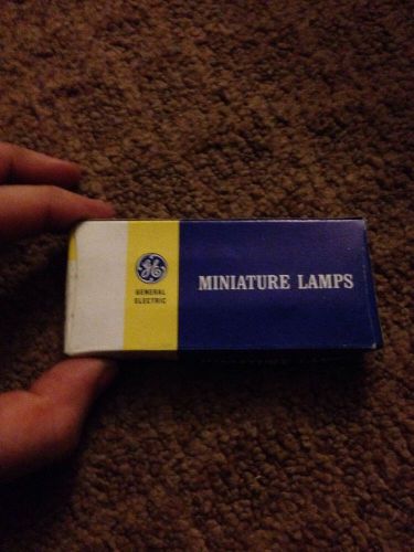 Box Of Ge Miniature Bulbs #1828 Qty-10 Bulbs General Electric Vintage Rare Old