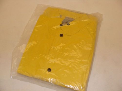 RIVER CITY 1003 MEDIUM TWO-PLY YELLOW RAIN SUIT NEW IN PACK