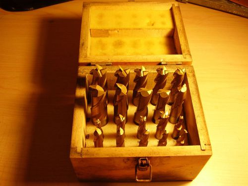 20 PIECES END MILL SET AMERICAN SIZES IN WOODEN CASE