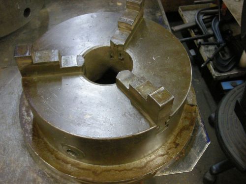 10-13/16&#034; 3 jaw chuck mounted on a 13&#034; dia. x 1&#034; thick plate no key for sale
