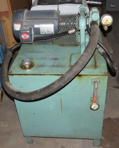 ^^ hydraulic unit for a press?  w/ us electric 5.0 hp 1755rpm motor for sale