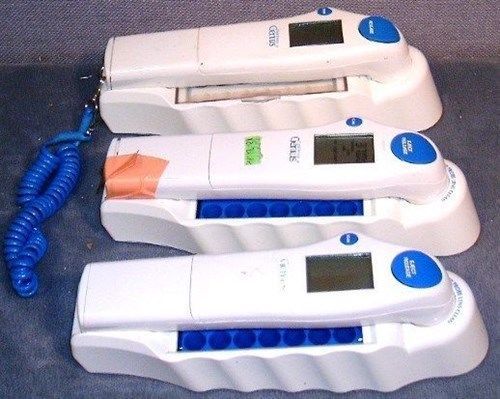 3 Genius FirstTemp electronic thermometers with bases