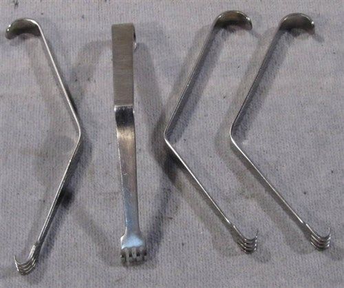 Lot Of 4 Double ended curved 4 Pronged Retractors