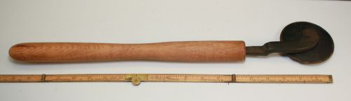 Antique Long Handled Am. Strawboard Book Roller Tool Embossing Die 3&#034; Dia.