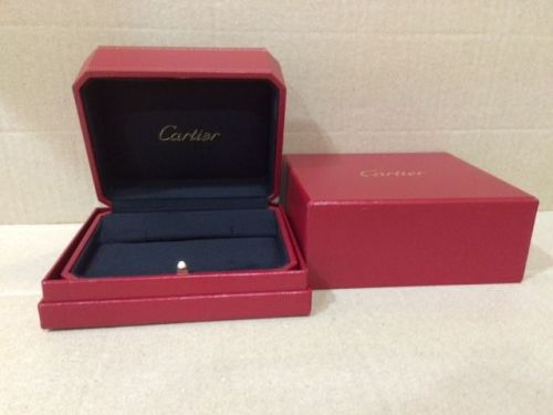 Cartier Vintage Jwelery &#034; Large &#034; earring box mint in condition .