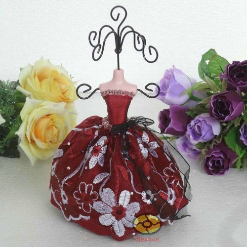 Burgundy eveningdress mannequin elegant jewelry earring necklace display jd15c18 for sale