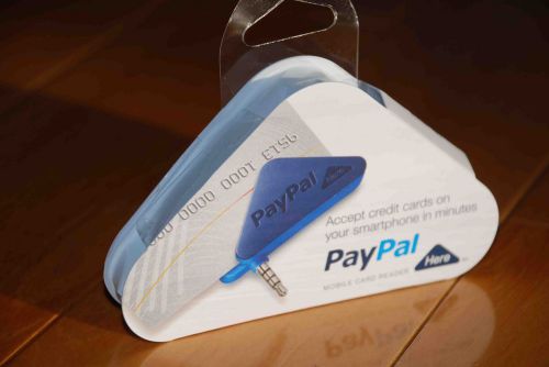 ?NEW? Paypal Here Credit Debit Card Reader for iPhone or Android *FREE SHIPPING*