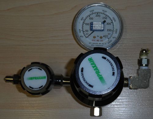 Praxair 2054081-000 400PSI 2800 kPa Gas Pressure Regulator