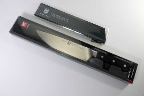 Zwilling j.a. henckels pro 8&#034; chef&#039;s knife 38401-200  new in retail box + sheath for sale