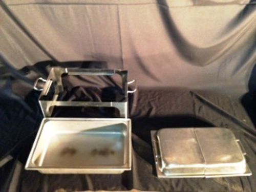 Stainless steel chafing dish pan and divided lid
