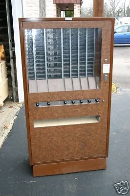 Shipman Mechanical Chip Vending Machine M&amp;M&#039;s Frito&#039;s