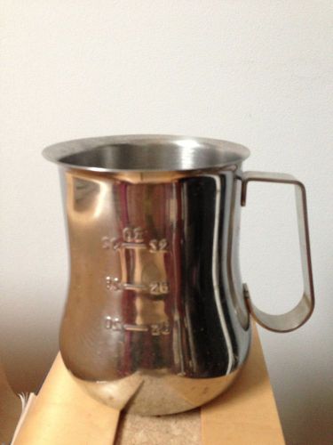 STAINLESS 18/10 STEEL 32 OZ. HEAVY DUTY PITCHER FROTHER