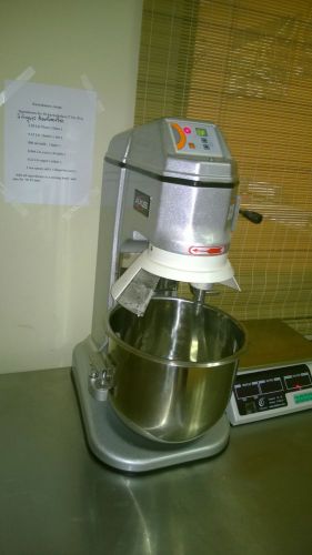 COMMERCIAL DOUGH MIXER