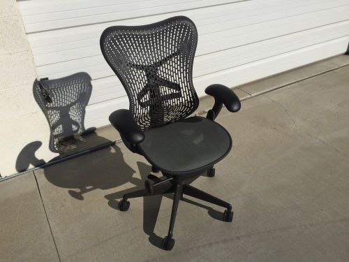 Herman Miller Aeron Chair (Black)