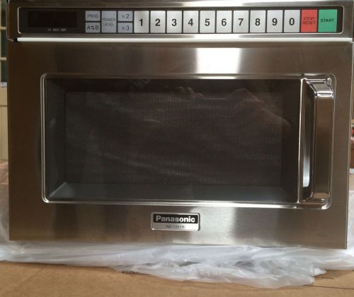 COMMERCIAL MICROWAVE OVEN PANASONIC 1200 WATTS * NEW IN BOX * FREE SHIPPING *