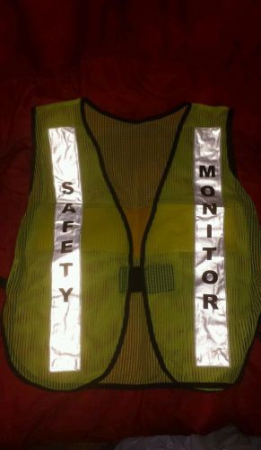 LIME GREEN SAFETY VEST REFLECTIVE STRIPES HIGH VISIBILITY LIGHTWEIGHT BRIGHT