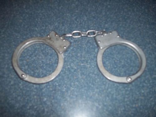 American Handcuff Company Model N-200 Chain Handcuffs