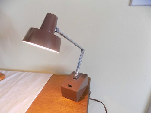 Vintage Desk Shop Lamp/Light With Adjustable Folding Arm