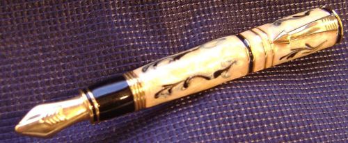 Parker Duofold Pearl &amp; Black Fountain Pen Pin