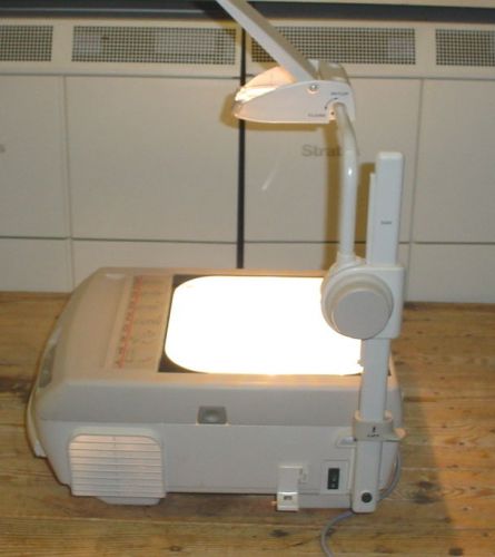 Apollo Concept 2210 Portable Overhead Projector w/ 2 lamps  - TESTED