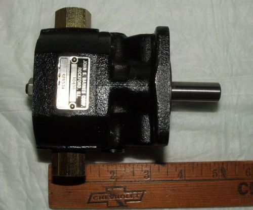 John S. Barnes Corp Small Hydraulic Motor Pump 1/2&#034; Shaft #10496 / 4F653A USA