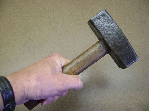 Village Blacksmith 3 lb Hammer Short 9 1/4&#034; Handle Small Sledge Nice Clean Tool