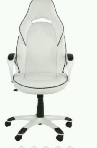 Z-Line Designs White Executive Chair (ZL049601ECU)