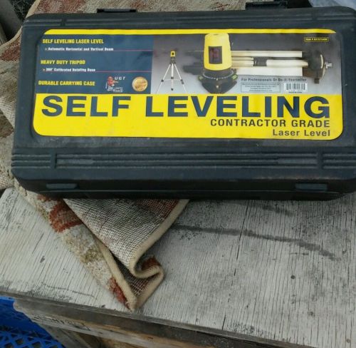 Self leveling laser level