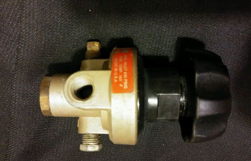 Schrader Bellows air regulator , Model 3560-2000