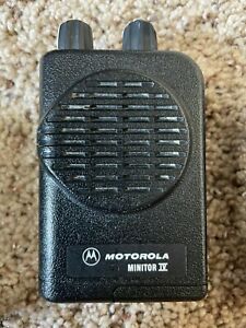 Motorola A03KMS9239BC Minitor IV Pager/Charger