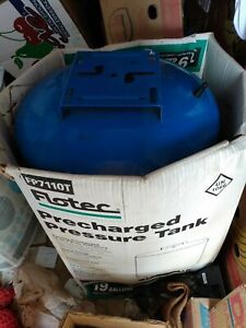 FLOTEC PRECHARGED PRESSURE TANK 19 GALLON FP711 OT