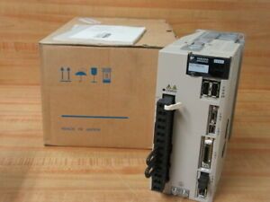 Yaskawa Electric SGDV-3R8A11A Servo Drive SGDV3R8A11A