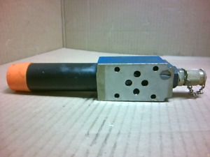 Rexroth R900483787 Pressure Reducing Valve ZDR6DP2-43/150YM - Used